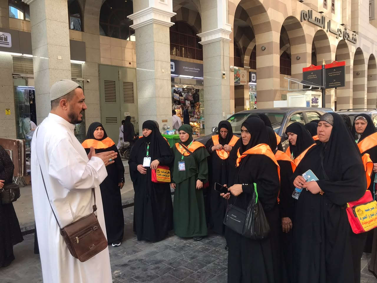 الحمد لله على تمام الوصول 
بفضل الله وتوفيقة وصول معتمري شركة الفرقان للحج والعمرة الى المدينة المنورة 
قرب مرقد النبي محمد (ص) 
نسأل من الله ان يتقبل عمرتهم وطاعتهم وان يرزقهم زيارة مقبولة وذنبا مغفور 
بعض لقطات من التقرير المصوري لمعتمري شركة الفرقان 
 
للحجز على موعد الرحلة القادمة 10/10 
زورونا في مقر الشركة الكائن في 
ميسان -العمارة -بداية شارع دجلة - مجاور مطعم الزعفران 
للحجز والأستفسار 
*********** واتساب 
***********
