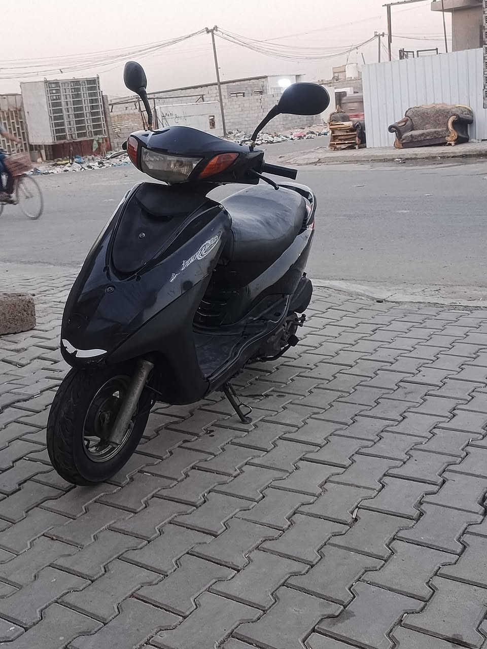 سلام عليكم دراجة للبيع بريز جاهزة ما ناقصهة شي مكينة وكهربائيات جدد السعر 550 وبيهة مجال مكاني الحسينية الراشدية ***********
