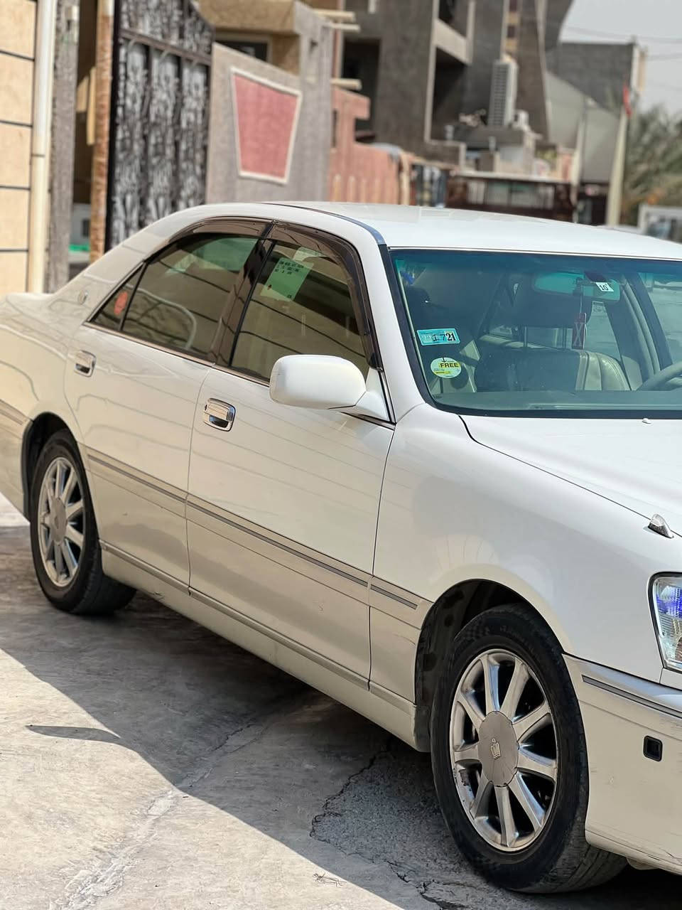 السلام عليكم شباب
ملكه كراون موديل 2003
قرار 102 اني مشتريها واني مخلص معاملتها لحد الترقيم 
رقم بغداد مميز بّــ اسمي تحويل مباشر
السياره 4دكم فول عدا الفتحه سياره كفاله عامه من الگص و النقل ومكفوله من العيب الشرعي سياره اجدد من الصور
ديڤور الجبير 
شاصي 75
ماشيه 188 حقيقي
السياره كامله مابيها نقص 
منضومه تبريد شادلها جديده
سعرها 165 وبيها مجال
مكان السياره بغداد الشعب
***********
