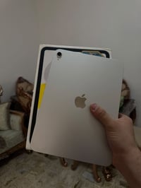 ايباد 11 (a16) ذاكرة 128  بطارية 100  عدد الدورات 72  كامل الملحقات  ب...