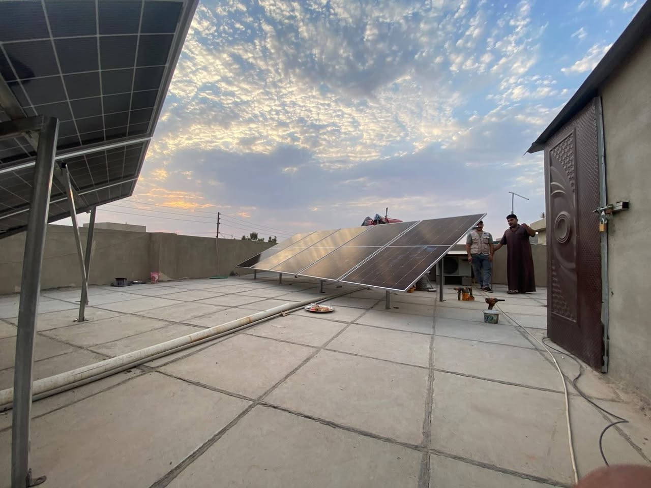 ☀️ شركة النور الهندسية للطاقة الشمسية ☀️
التميز في الأداء.. الرقي في التصميم
نبارك لأهلنا في (كركوك يا يجيي) تنصيب منظومتهم الجديدة، سائلين الله أن يبارك لهم فيها ويرزقهم خيرها.

إذا كنت تبحث عن الجودة، الكفاءة، والجمال، فنحن خيارك الأول. تم تجهيز المنزل بمنظومة ذكية توفر:
       15 أمبير نهاري 
🔋 15 أمبير ليلاً  بالتناوب مع الكهرباء الوطنية 

🔄 تناوب ذكي تلقائي مع الكهرباء الوطنية.

🛠️ المواصفات الفنية (مكونات عالمية)
الجزء التفاصيل والمميزات
الإنفيرتر Marvel ذكي (6KW) -  (ضمان سنة).

البطارية ليثيوم TAICO gradA eve16kw) - عمر 8000 دورة، ضمان 10 سنوات، شاشة ذكية.
الالواح عدد 8. Longi Hi-MO X10 645w 

الهياكل حديدية ثقيلة مقاومة للصدأ ومصممة للظروف الجوية الصعبة.
التوصيلات كابلات DC أصلية (4 ملم) مع وصلات MC4 المخصصة.
🎁 عروض خاصة بمناسبة افتتاح موقعنا الجديد!

🛡️ ثقة | أمان | استفادة ⚡

📍 العنوان: الحويجة - قرب الدفاع المدني. 
👷‍♂️ بإدارة: المهندس علي حسين.

📞 للتواصل والاستفسار:

اتصال: [***********]

واتساب: [***********]
