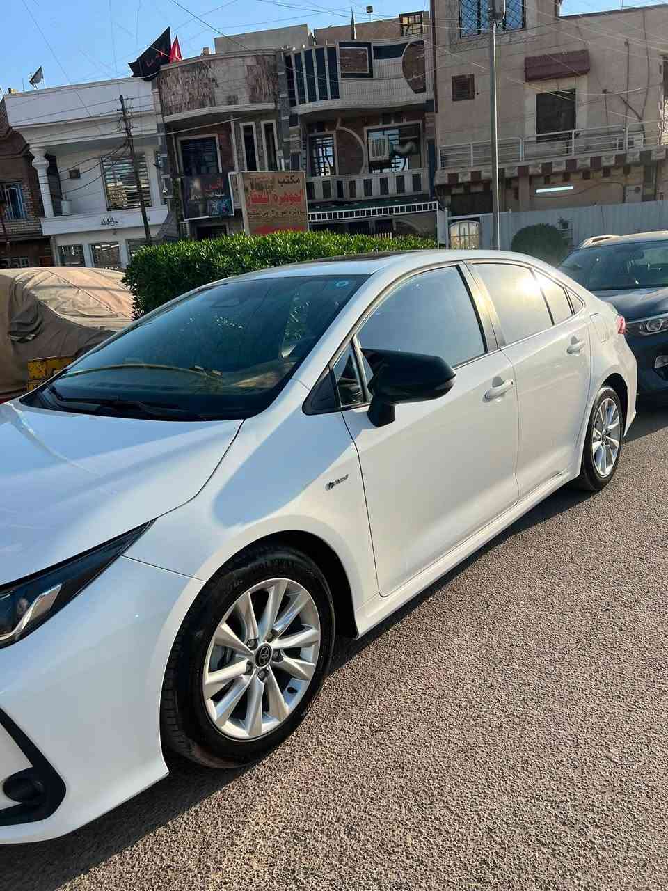 كورلا هايبرد 2024 للبيع
ماشيه 42 
داخل اسود 
تخم تاير جديد 

السياره باسمي تحويل ثاني يوم 
كير محرك تبريد كله مكفوله 

عدا طخه بسيطه بل الجنطه وموضحه بل الصوره 👍🏼

السعر 152 ورقه وبيها مجال للشراي 

العنوان :: بغداد :: حي الجهاد :: الضباط 
*********** 📞📞
