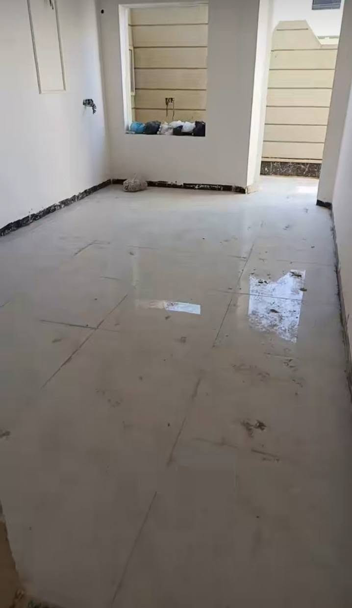 السلام عليكم عامل جاهز لتنظيف بيتك من بداية لما للنهايه وشيطلع من ايدك رحمه***********
