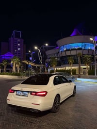 مرسيدس E200 • ٢٠٢١ • ٧٥٠٠٠ ميل