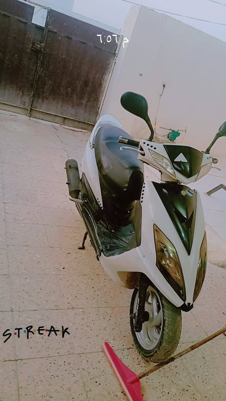 للبيع سعر 350 كهربائيات شغاله مكينه ابلاد جديده اي نقص مابيها سلف هندر خابر ***********
