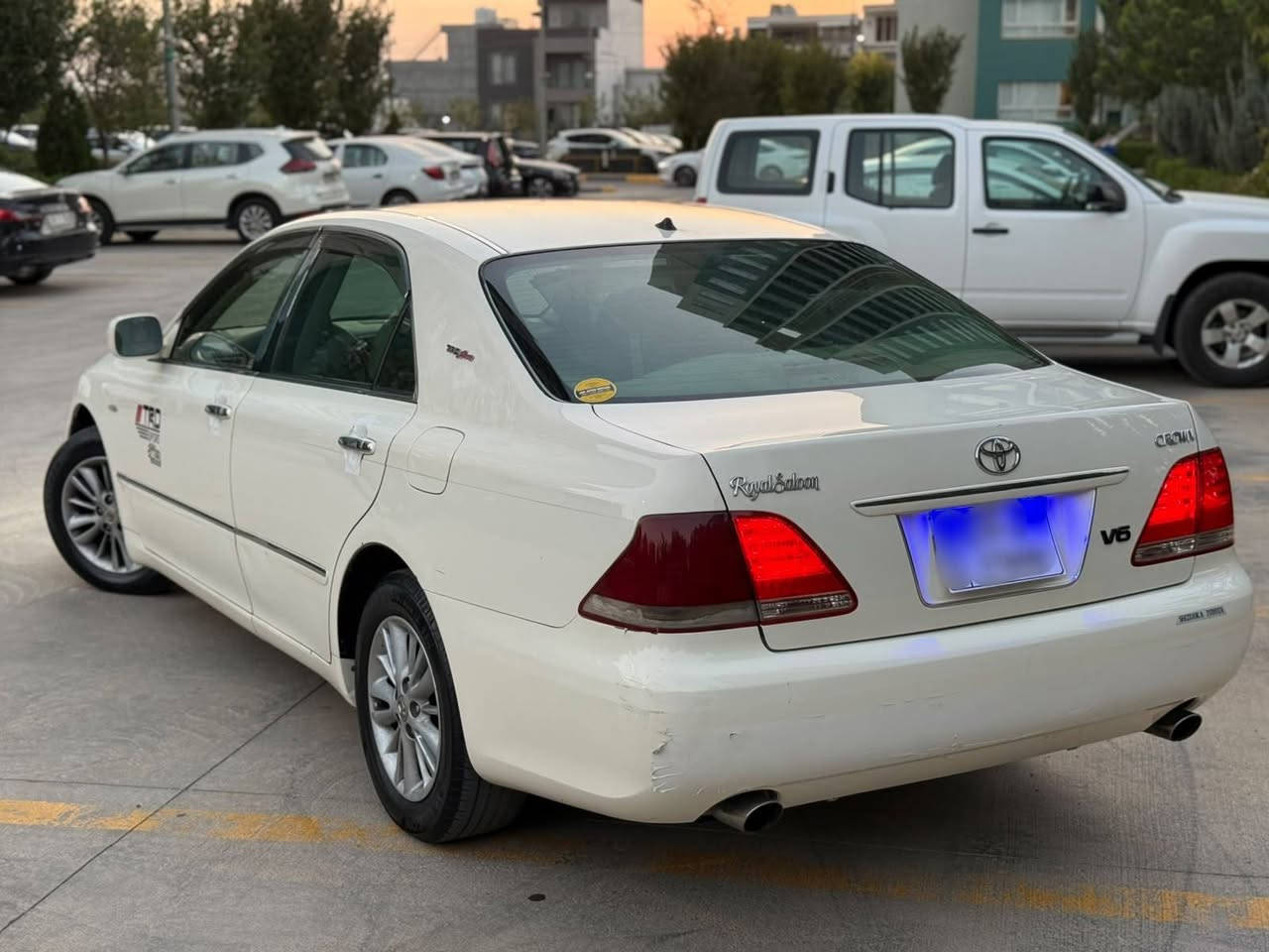 (سه ره تا به ناوی خوای گه وره ) شاهینه ٢٠٠٥ ڕۆیاڵ  بڕاوه ١٨٢ گه وره به گه وره ٣ دووگمه و په رده ناو زه رد   گێڕو مه کینه ی به شه رت ده شبڵی شکاوی نییه سه یاره که کامل مه سره ف کراوه ساردی و گه رمی به شه رت برێک به ستراوه سه قفی وه ک شوشه یه  جا می پێشو دوای هه لگیراوه  هادرۆلیکی گێڕی گۆڕاوه سه یاره ی ماڵه هی مه عره ز نییه چوار تایه ی تازه م بۆ به ستوه ٢٥٠ مه سره فی نییه ١٥٤ هه زار ڕۆشتوه   شوێن سلیمانی سعری ٤٨ معامه له ***********  ڤایبه رو  وه ست ئه پی له سه ره السليمانية, العراق
