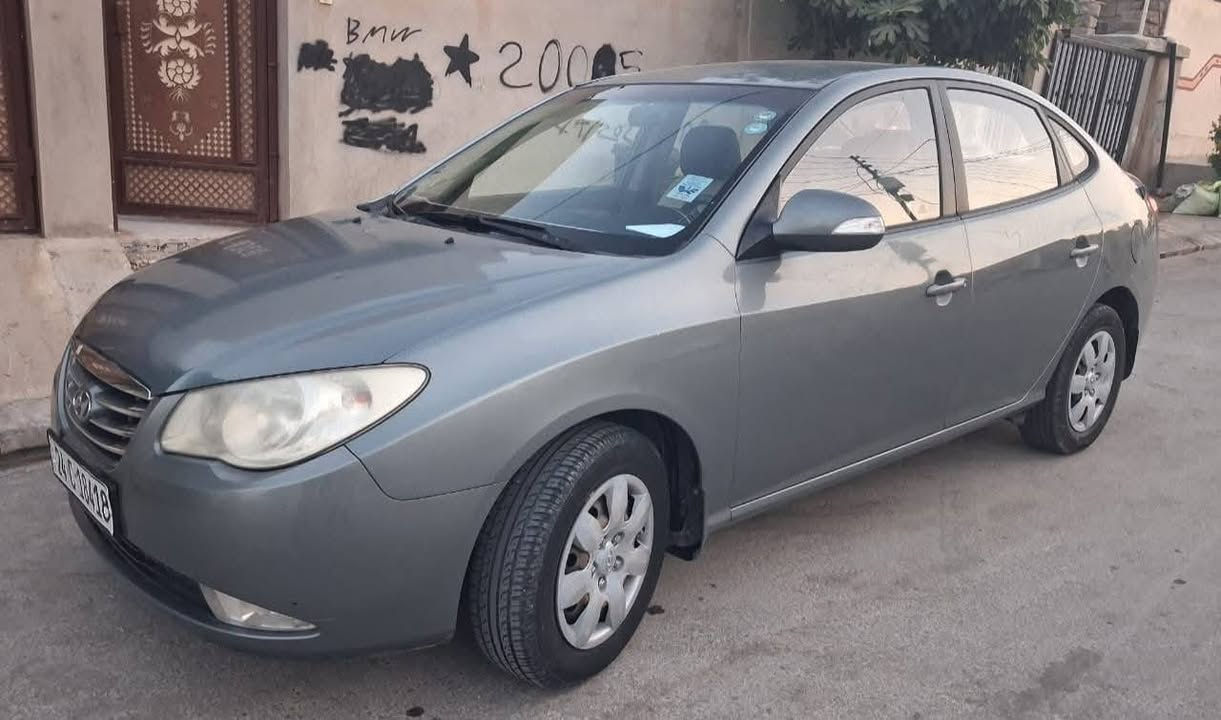 🚗 للبيع | هيونداي إلنترا 2011
- 🔹 اللون: نفطي
- 🔹 المحرك: 1600، ما مفتوح
- 🔹 الكير: عادي
- 🔹 الممشى: 261 ألف كم
- 🔹 السنوية: مجددة لغاية 2028
- 🔹 السيارة باسمي وشرط التحويل
- 🔹 أوراقها كاملة والتحويل فوري
- 🔹 التواير الأربعة جديدة
- 🔹 التبريد ثلج
- 🔹 السيارة جاهزة

الملاحظات:

- باب السايق بيه علّة باردة.
- السقف بيه شبر مكحول.
- باب الراكب بيه صبغ لحد المصطرة.
- صفراية الكير للغيار الثالث (3) رايحة.

📞 للاستفسار ***********
