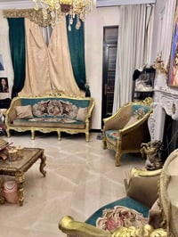خشب زان • ١٠ مقاعد • نظيف