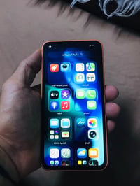 ايفون ١١ برو ماكس • ذاكره ٦٤ • بطاريه وشاشه مستبدلة
