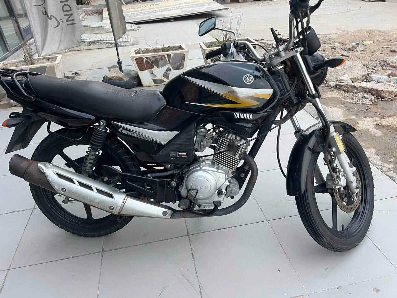 ياماها ياباني ybr125cc
موديل 2014
مكاني حله ابو غرق سعرها 725 وبيها مجال
***********
