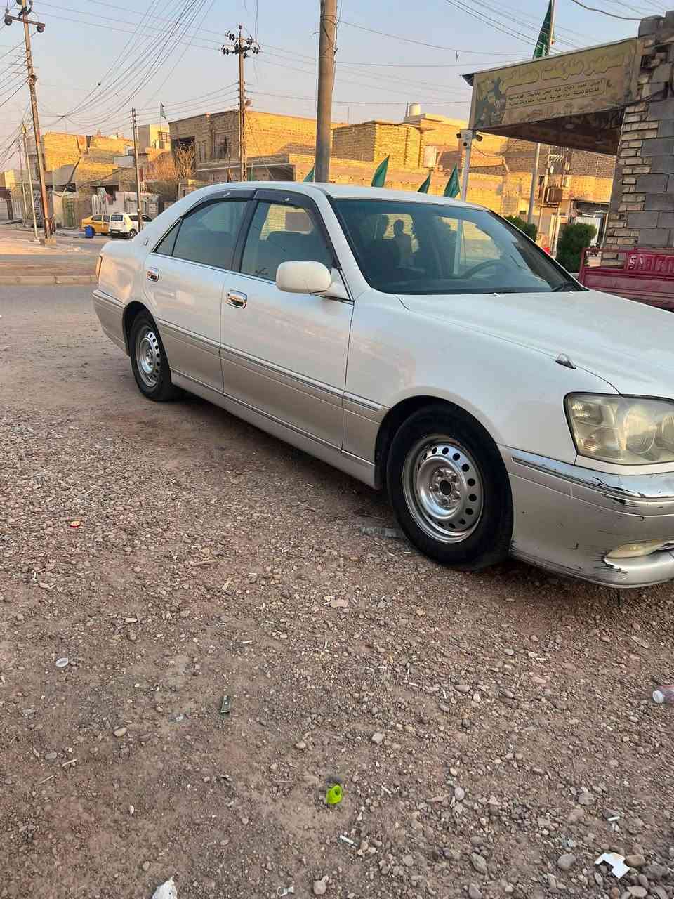 ملكه كصه جنطه جاهزه من الطول لطول مكان سياره العماره 
سعر 31 وبيه مجال سياره 3 دكم ***********
