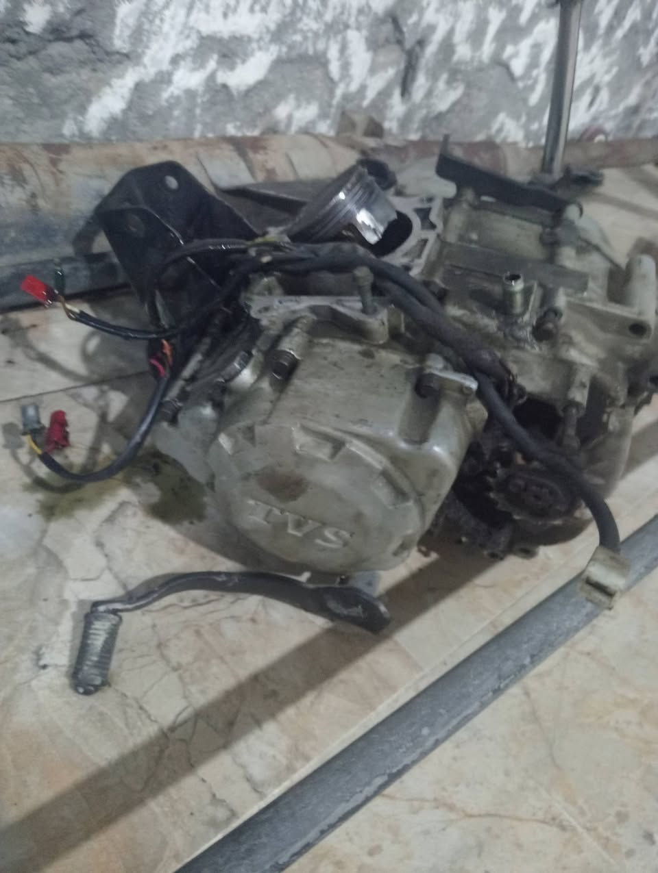 TVS 125 • مكينة بحاجة بستم • كربريتر شغال