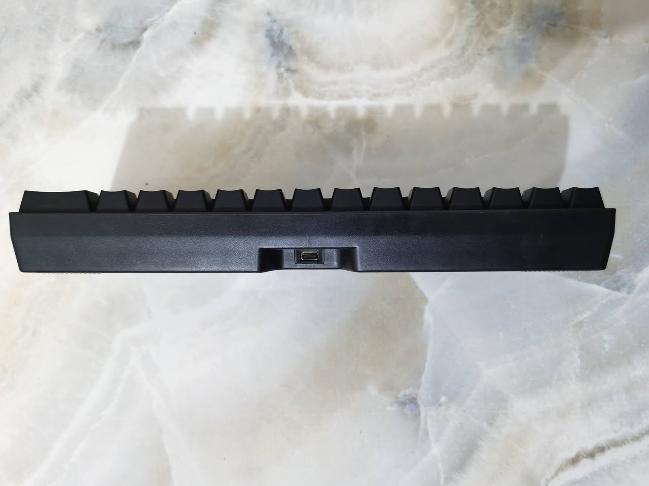 سلام عليكم
كيبورد ميكانيكي حجم مني وبي RGB
جديد ما مستعمل  أجاني بدون واير
شغال على PC الأكس بوكس والبلي ستيشن
السعر عالخاص
مكاني ذي قار
يتوفر توصيل لكل المحافظات
للتواصل ***********

