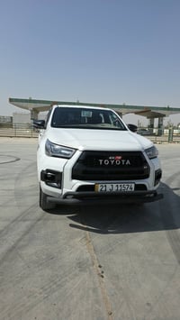 للبيع تويوتا هايلوكس جي ار موديل 2023 فول مواصفات ماشيه 46الف  الرقم س...