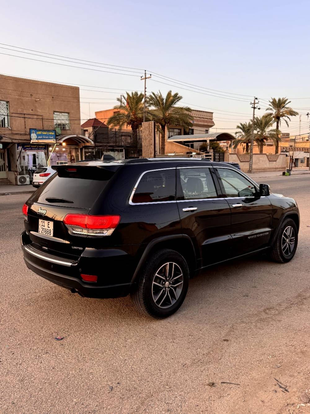 جراند شيروكي لمتد • ٢٠١٧ • رقم بغداد
