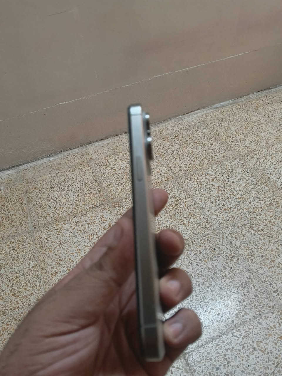 ايفون 15برو ماكس 256 تك
مبدل بطاريه وشاشه وضهر فيس ايدي شغال الشاشه حيل حلوه
السعر 600 الف ***********
