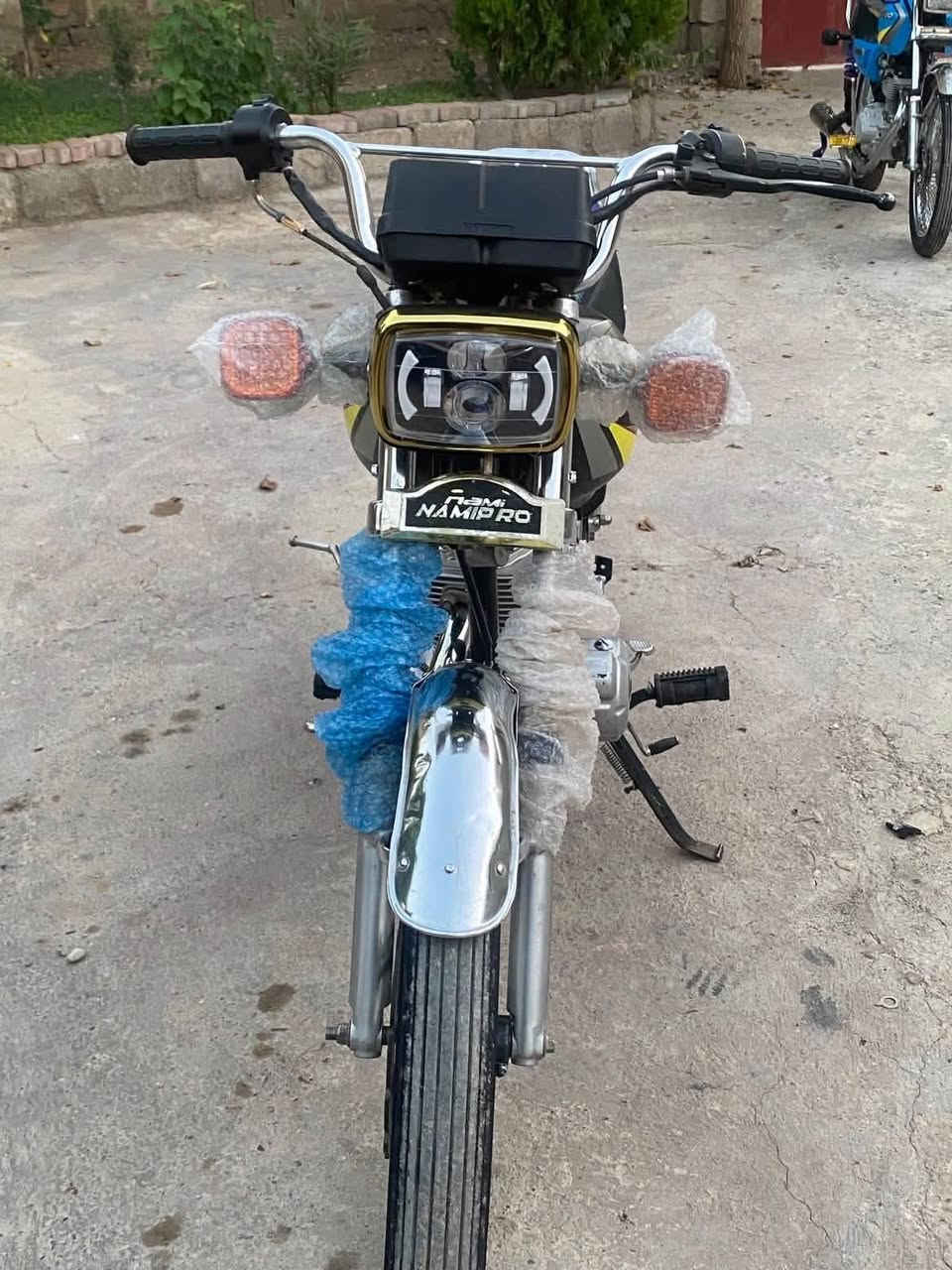 نامی پڕۆ ٢٠٢٤ مەکینە ١٥٠ی کەپس سەوتی دیشلی تیایە ٣٨٠ قوفڵ شوێن خورماڵ
***********
