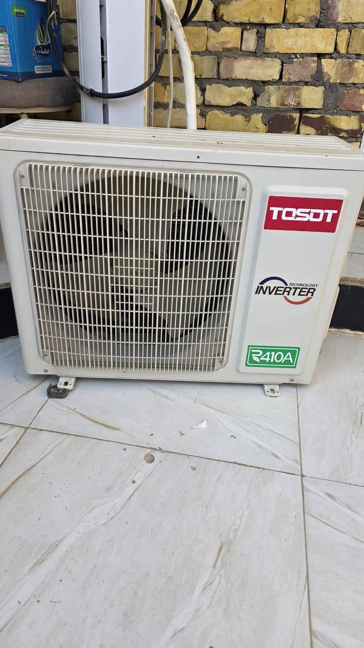 سلام عليكم سبلت توسوت نضيف نظافه ٨٥٪ للبيع يشتغل سحب وطنيه
١طن السبلت يشتغل ع ٣انبير سبلت نضيف وحلو وكل غراضه متوفره ويا 
سعر ب٣٠٠ الف للاستفسار ***********

