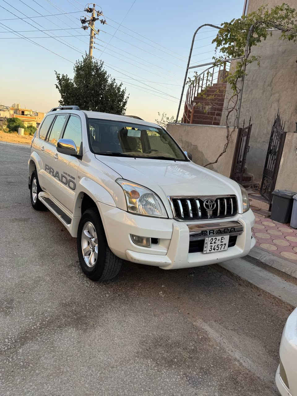پرادۆ بۆ فرۆشتن ٢٠٠٦  ٤ بستۆن هەموگیانی بەشەرت نوکی بۆنیتی بۆیاخە لای عەتەرەکەی ماباقی پلێت بەشەرت ١٥٨ هەزار رۆیشوتوە بای ٢٥٠ ماسرەفی نییە ٤ سالە لای خۆمە بەناوی خۆمەوەیە کامل رۆنی گۆراوە هەردو عەکسلی هادرۆلی گێڕی کامل شێری لەدواوە تاپێشەوەی هەرچیەکیم گۆڕی بێ ئەصلیم بۆ داناوەوەتەوە هەرچوار دەبلیم گۆریوە چوار تایەی لۆکی بیلادی بریستۆنم بۆ بەستوە چرکە لەسەیارەکەم نییە پاتری تازەم بۆ گۆریوە یەکدینار مەسرەفی هەبو بیبرە مەلی دۆستە سەنەوی ٣ مانگە بەسەر چووە
تەحویل غرامە هەموشت بەشەرت نرخ    ١٢٥$ گەلا

گۆرینەوە ناکەم لەگەل هیچ سەیارەیەك بۆسەیارە سەیارەکەم نافرۆشم 
*********** السليمانية, العراق
