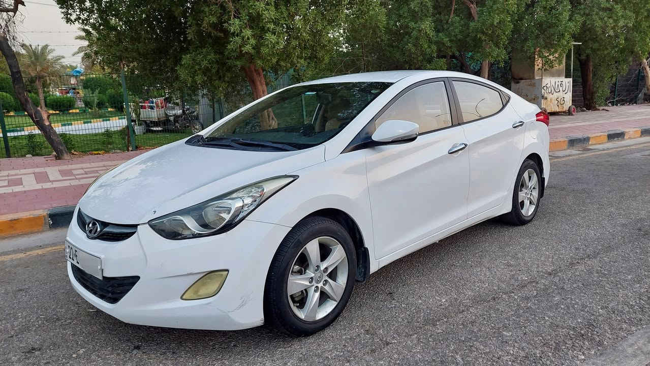 النترا موديل 2014، رقم اربيل سنوية لغاية 2028 تريد تحويل تريد وكالة.

- محرك 1600CC كير 6 نمر

-محرك وكير مكفولات من الفتح والتصليح.

-ماشية 214 وقابل للزيادة

- خمسة ويل كب 16

-تبريد وحدادية جيدة جدا

-بيها بارد فقط باب ورة السايق وباب الخلف الايمن بسيط جدا مع اصبعين كارت بداية الجاملغ الايمن، بدون اي ضرر، والباقي مكفول.

-كاميرا دوارة

-سيارة جاهزة بنزين عادي وبدون ادفانس ولا رواجز

** السعر 115 وبيها مجال،

للاتصال: *********** وتس اب موجود

مكان السيارة النجف، المدينة المائية
