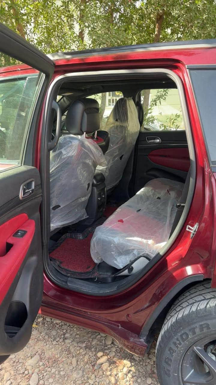 من رخصة الآدمنية
جيب خليجي 2019 فئة S
لون ماروني رقم بغداد
مكفولة كفالة عامة
المحرك : V6.  3.6L .
المواصفات :
* سقف بانوراما
* نقطة عمياء .
* دخول ذكي
* دفع رباعي 4x4 . 
* ذاكرة لحفظ وضعيات الجلوس . 
* تدفئة ستيرن .
* كشنات كهرباء + تدفئة
* شاشه 8.4 انج + كاميرا
* نظام الملاحة (GPS) . 
* نظام خاص للطرق الوعرة . 
* مصابيح امامية زنون . 
* كشافات الضباب زنون . 
* تشغيل عن بعد .
* صندوق كهربائي .
*  حساسات أمامية خلفية
* رادارات جانبية خلفية
* مرايا بخاصية التعتيم الذاتي 
* محدد سرعة 
* نظام اوتو بريك
وبعد باقي مواصفات الS المعروفه 
سونارها مرفق بالصور 
السعر 28000$ وبيها مجال حگ الجية 
مكانها بغداد / الحرية - حي الأكراد 
للأستفسار

***********
