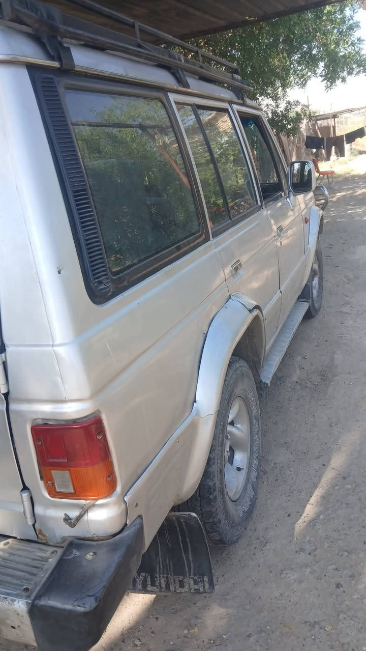 السلام عليكم كالوبرللبيع ٩٣سيارة جاهزة محرك لاتبخير ولاتنقيص رقم الجديد @بغداد حدادية نص عمر تغيرات نص عمر السعر ٣٨ وبيهة مجال بسيط  *********** يوجد واتساب
