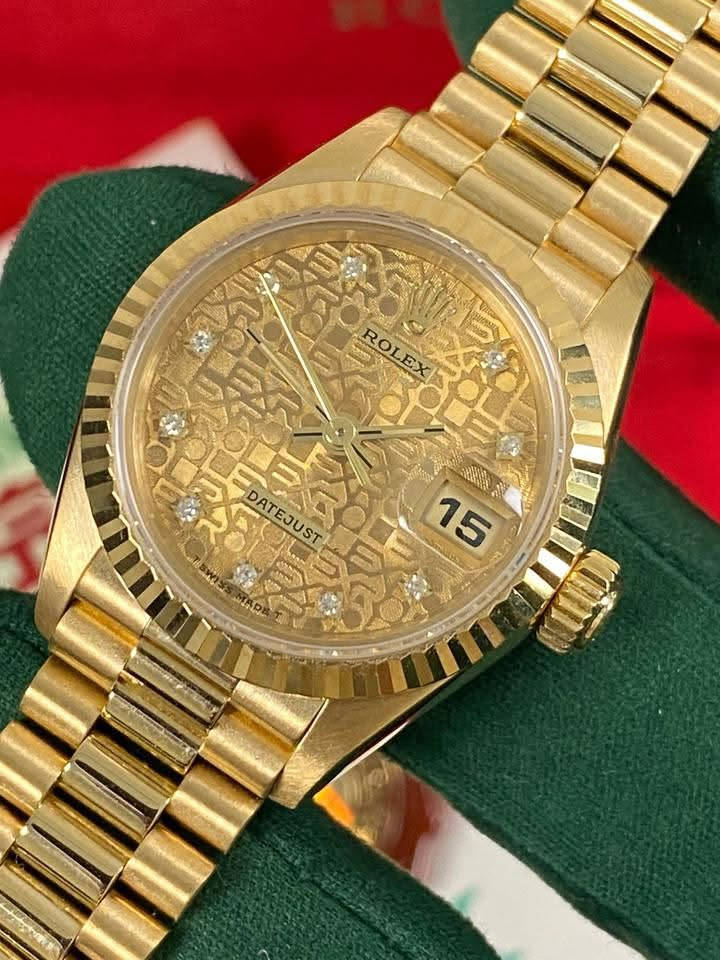 ساعة رجالية ماركة ROLEX

تتميز بتصميماتها الأنيقة وأسعارها المناسبة

مقومة للماء
مقاوم للصدأ طلاء ثابت
وضمان حقيقي .

للحجز والاستفسار
الاتصال على الرقم الاتي
☎️📲***********

او مراسلة حسابات المحل
يتوفر خدمة توصيل🛵
#خطوبة #اكسسوارات #ذهب_برازيلي #مهر #ورد
#هدايا #عطور #عرض_خاص #موصل #العراق #اكسبلور
