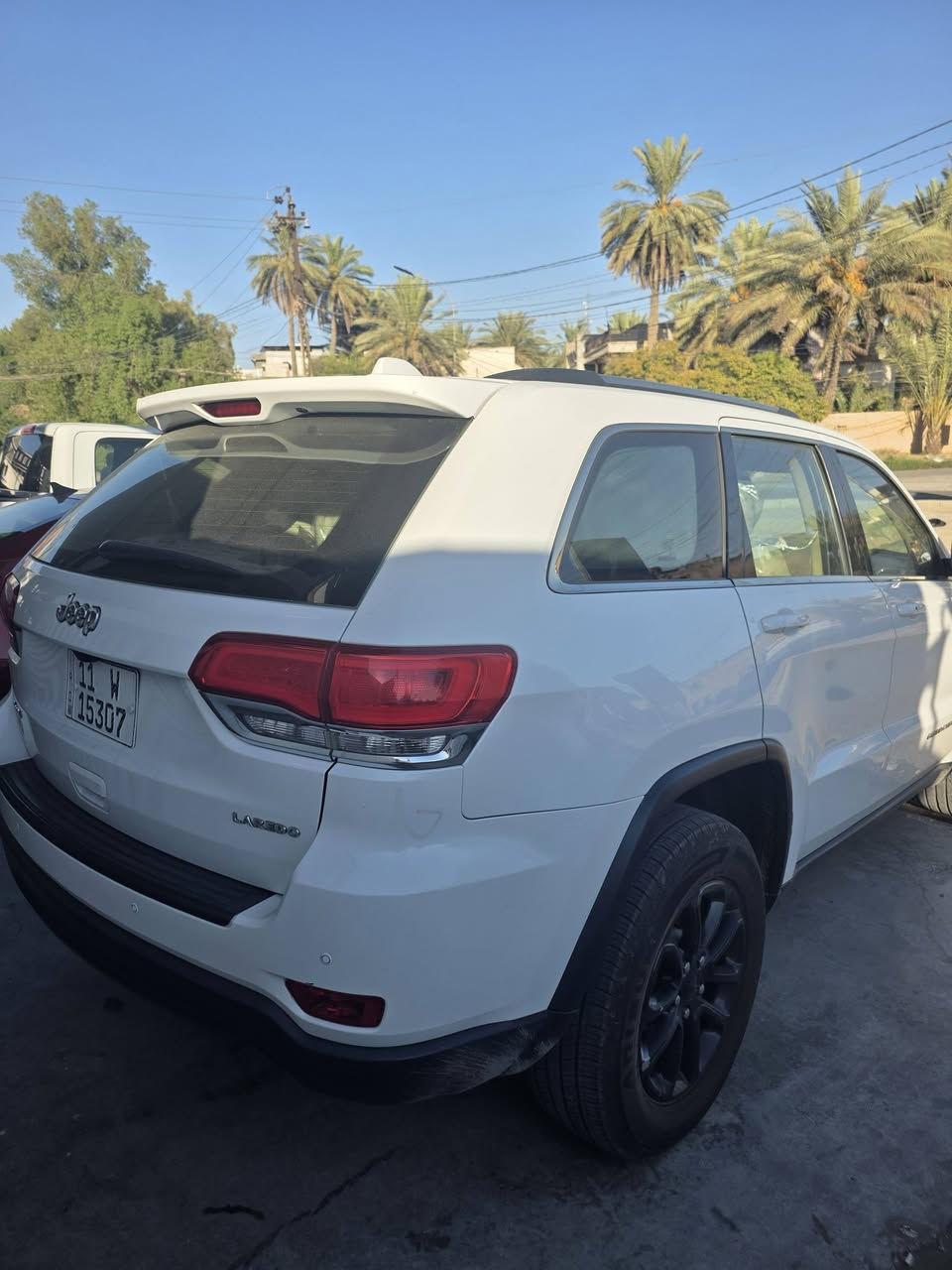 سلام عليكم
Jeep grand Cherokee
موديل 2014 سياره فول فتحه رقم بغداد سياره حلوه او نضيفه مابيها ي نقص. 
سعر. 215$
 او بيها مجال 
العنوان. ديالى 
رقم: ***********
