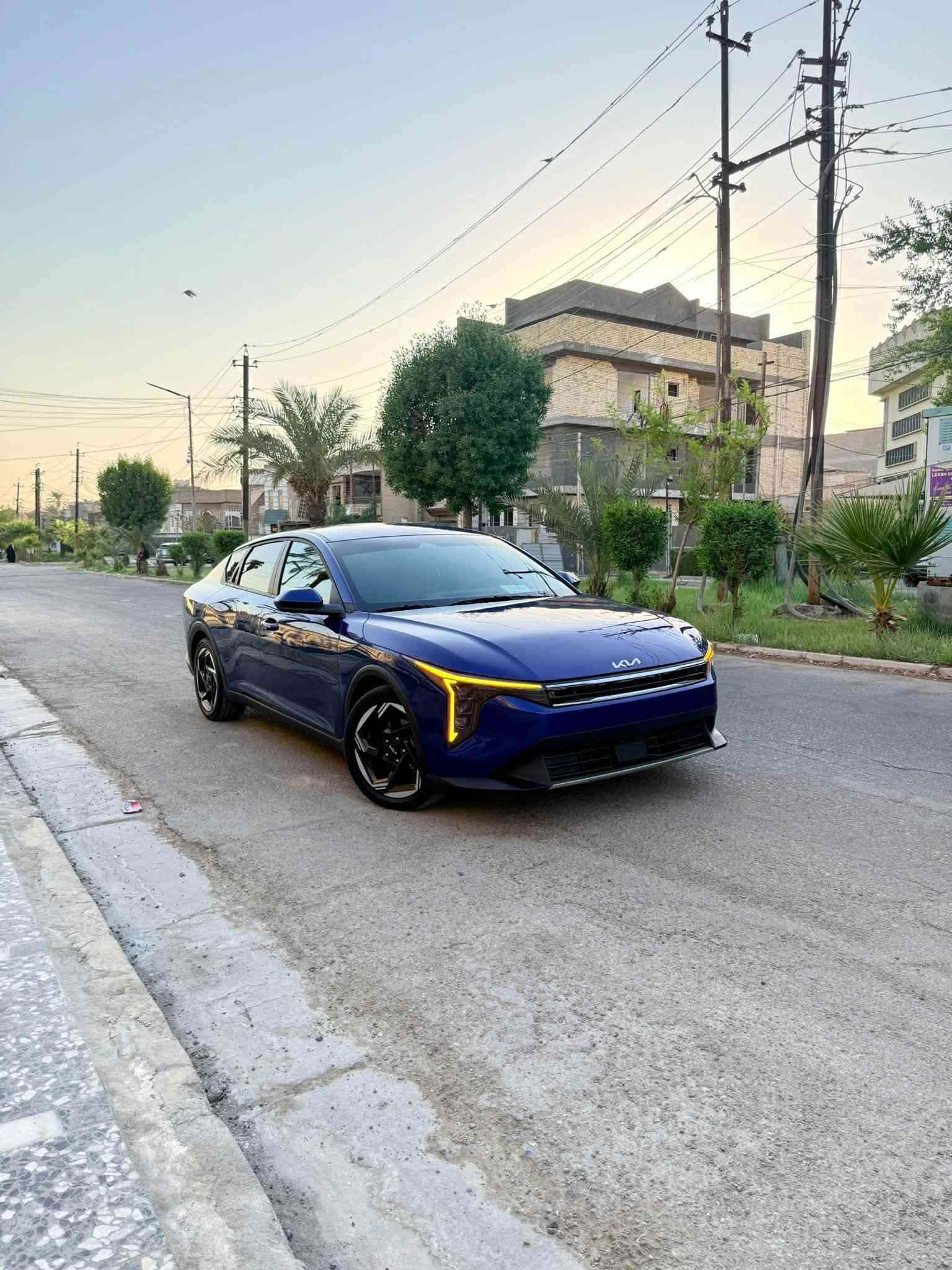 السلام عليكم كيا K4 2025 وارد امريكي
مواصفات EX
بصمة تشغيل بصمة ابواب دخول ذكي رادارات امامي خلفي جانبي نقط عمياء تشغيل عن بعد قياده ذاتيه توقف ذاتي هند بريك بصمة تحديد مسار مثبت سرعه شحن لاسلكي اوتو هولد السياره بحالة الوكالة بنيد مصبوغ فقط راديترات وبدنه ورادار امامي جايات بداخل السيارة  مكفوله من التبديل ليبل واحد السيارة جديدة ومكفولة كفاله عامة 
مكاني بغداد ماشية 7000mi 
للتواصل *********** / *********** 
ملاحظة السيارة دخول جديد بدون رقم
