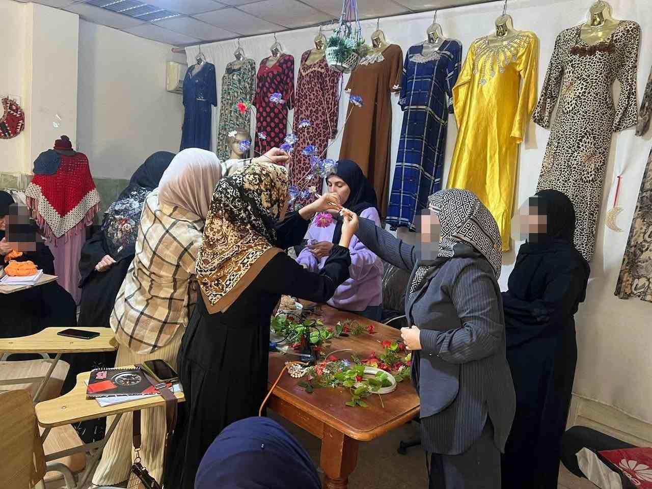 مجاني مجاني مجاني     يعلن مركز هاني بن عروه لمحو الأميه عن دورات مجاااااااانيه للخياطه
 والحلاقه 
 والحياكه 
والحاسوب 
مع وجود صف السادس والخامس 
وصفوف محو الاميه لمن لايقرأ ولايكتب 

 ساااااااارعو بالتسجيل 
 يرجى جلب المستمسكات الاربعه استنساخ 
العنوان نهايه حي اور الشارع المقابل سوق الصبح ( الشيشان) 
بنايه مدرسه المجتبى للاستفسار مراسله الصفحه موجودين من ساعه ٢ ظهرا لل٤ عصرا 
للاستفسار الاتصال على الرقم 
***********
