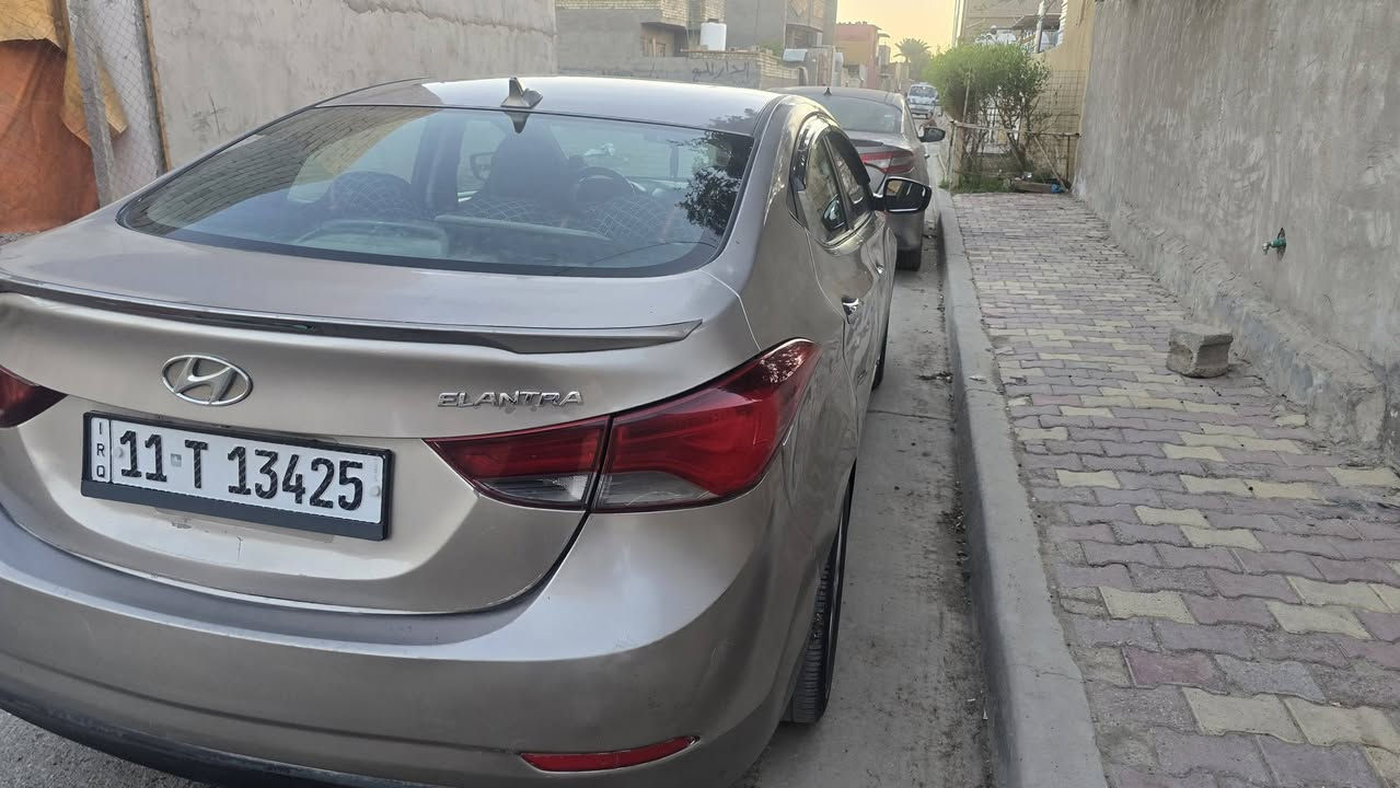 السلام عليكم 
النترا ١٥ وارد امريكي حادثها جنطة ومصبوغة احزام صدر جديد منضومة تبريد جديدة ومكينة وكير خير من الله السعر 89وبيها مجال حك جية للإستفسار اكثر اتصال على رقم ***********
مكان السيارة الصويرة
