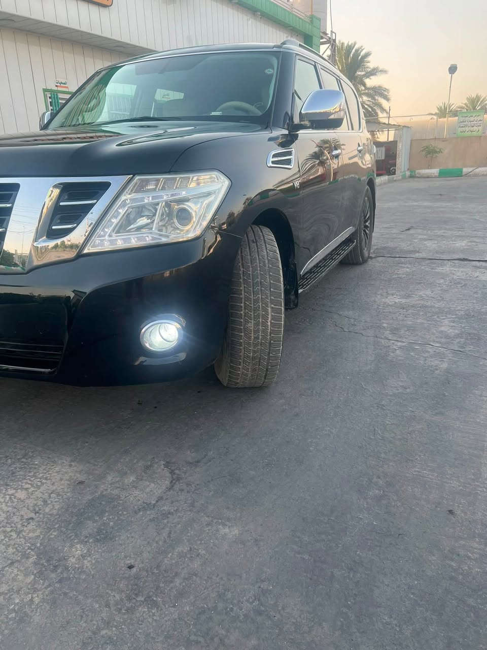 سلام عليكم 
نيسان باترول LE DIAMOND EDITION
محرك V8 5.6 موديل 2013 خليجي رقم سليمانيه بأسمنا تريد وكاله تريد تحويل 
سياره فول مواصفات واحد على واحد 
-تشغيل عن بعد 
-بصمه تشغيل + بصمة ابواب 
-حساسات 
-كامره . ٣ شاشات 
-فول تحكم ستيرن 
-جنطة كهرباء 
- فتحة سقف 
- كشنات جلد + كهرباء 
و بعد هواي مواصفات المعروفه 
السياره عليها ادامة كامله ما ناقصها برغي شغل و اطلع ترايك للبصره گير محرك تبريد حداديه 
بيها قطعتين صبغ بنيد + جاملغ خلفي 
السعر ٢٢٥ ورقه و بيها مجال مكالن السياره كربلاء 
***********
