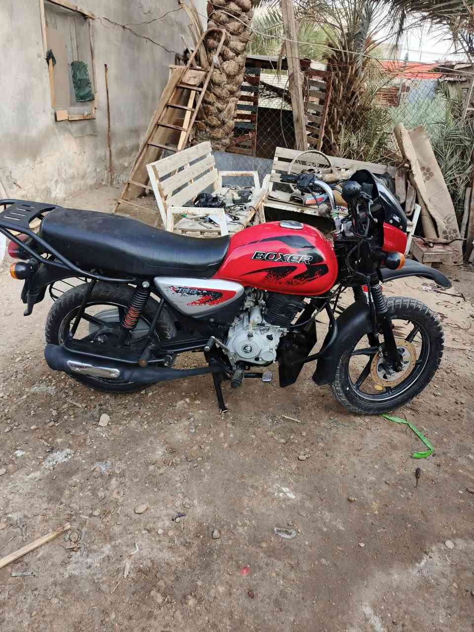 ع سلام عليكم بوكسر جبلي رقم 23ما مفتوحه عل بلاد كامله مابيها نقص سعرها 2وربع مليونين ورب مكاني شط العرب الفيحاء يم جسر خالد ***********
