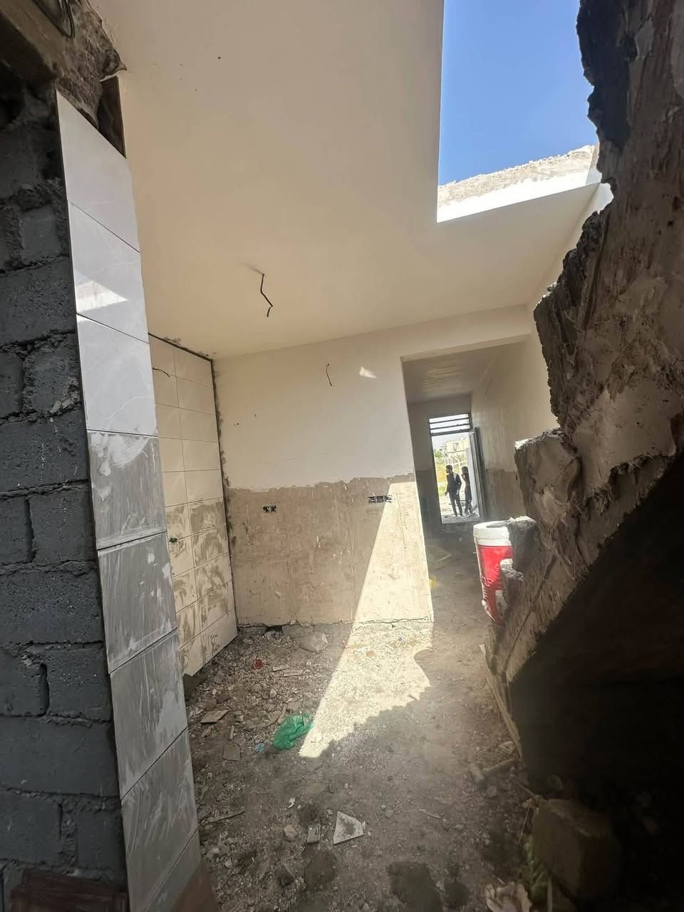 سلام عليكم دار للبيع في الدوره هورجب شارع الذاعه  المساحه 70 م وجهه 4 نزال 17 السعر ب37 مليون او قابل للتفاوض يحتوي البيت 🏡
غرفه نوم 🛌.   

او اصاله مطبغ او صحيات او ناره البيت قيد لإنشاء اقل الشهر يكمل 

هاتف ***********
سلام عليكم دار للبيع في الدوره هورجب شارع الذاعه  المساحه 70 م وجهه 4 نزال 17 السعر ب37 مليون او قابل للتفاوض يحتوي البيت 🏡
