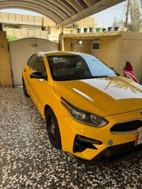 كية فورتي موديل 2020  الحادث فقط الماصده بدون ايرباك وتبديل  مكفولة گي...