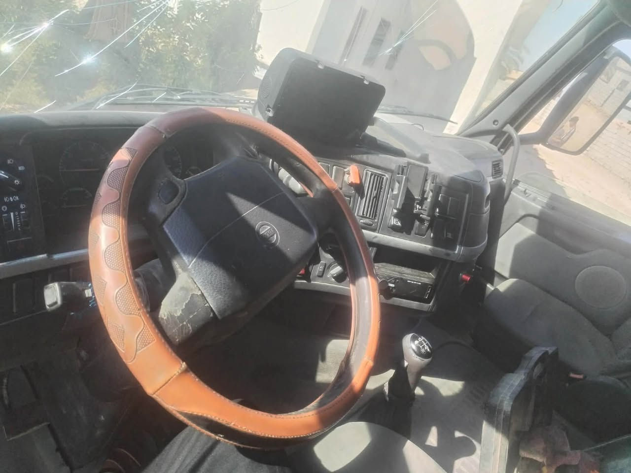 فالفو موديل ٢٠٠٣ سنويه ساقطه ٢٠٢٣ سياره مربوطه فلات سياره كير محرك شاصي شرط السعر 100 وبيها مجال رغم المبايل ***********
