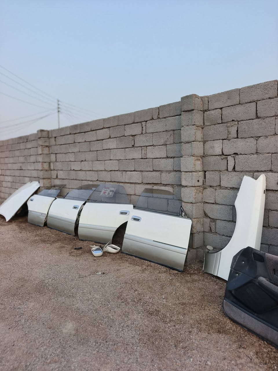 سلام عليكم كفر راس الثور للبيع مكفول من البارد والصبغ مع تخم بطايت وزوج مرايات السعر ١٥٠مكاني ذي قار الغراف ***********
