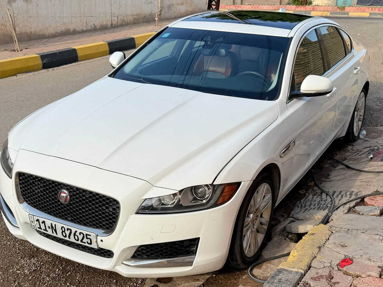 جاكور XF • ٢٠١٨ • ٧٧٠٠٠ كم
