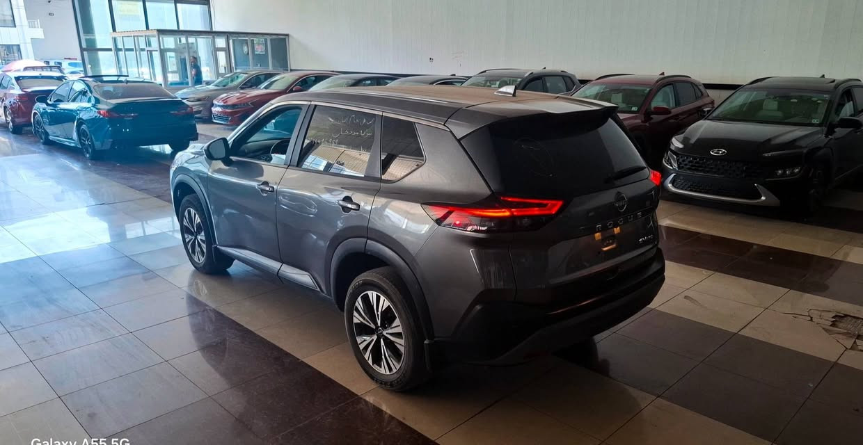 نيسان روج Sv AWD 
موديل 2023
لون نفطي
ماشية 43
مواصفات 
رادار امامي 
رادار جانبي 
شاشة كبيرة 
كامرة دوارة 
اوتو  ستوب
تحسس خط مسار 
كير طيارة 
سبورت عادي وتماتيك شفتات في ستيرن
محرك 3 بستن اقتصادي
تشغيل عن بعد
لايتات لد نهاري زنون
ويل 19 بلادي
تبريد قطعتين 
صور الضرر مرفق
ايرباك سليم ابشرط
الرقم كاتي اربيل 
السعر  130 ومجال
للاستفسار مراجعة الصفحة 
او الاتصال بالرقم 
*********** واتساب
