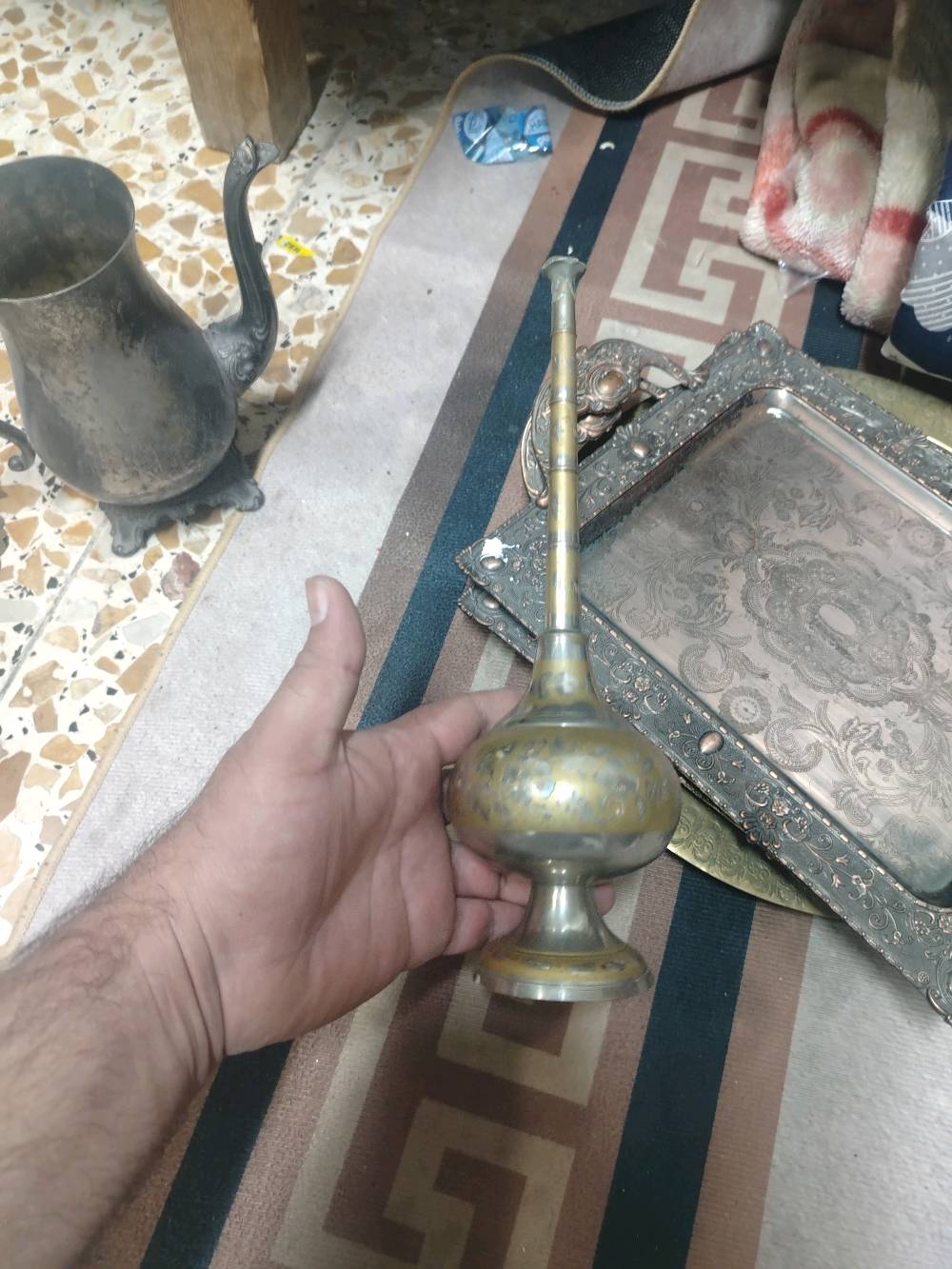 اغراض نحاس للبيع مكاني بغداد قيم ونطيني سعرك وبلعافيه عليكم