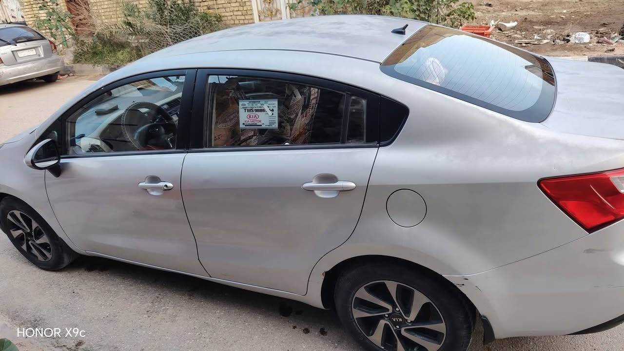 السلام عليكم كيا ريو موديل 15خليجي  مكفوله من التبديل والصبغ ماعده البارد الموضح بالصورة السياره جاهزه  السعر 85.               العنوان الناصريه
رقم    ***********
        ***********
السلام عليكم كيا ريو موديل 15خليجي  مكفوله من التبديل والصبغ ماعده البارد الموضح بالصورة السياره جاهزه  السعر 85.               العنوان الناصريه

نص مكتوب في الصور:
- HONOR X9c