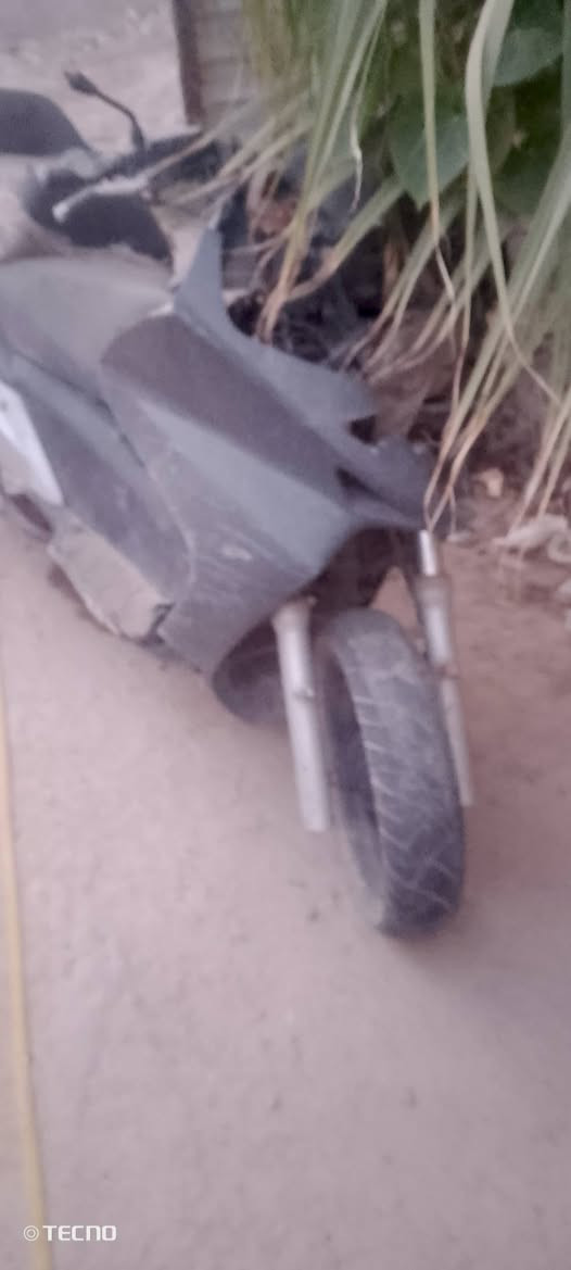 ياالله السلام عليكم شباب عدي سلفر ونج  دراجه خير من الله  المكان بغداد لسعر 800 وبيه مجال حك جيه هذا رقم لتواصل***********
