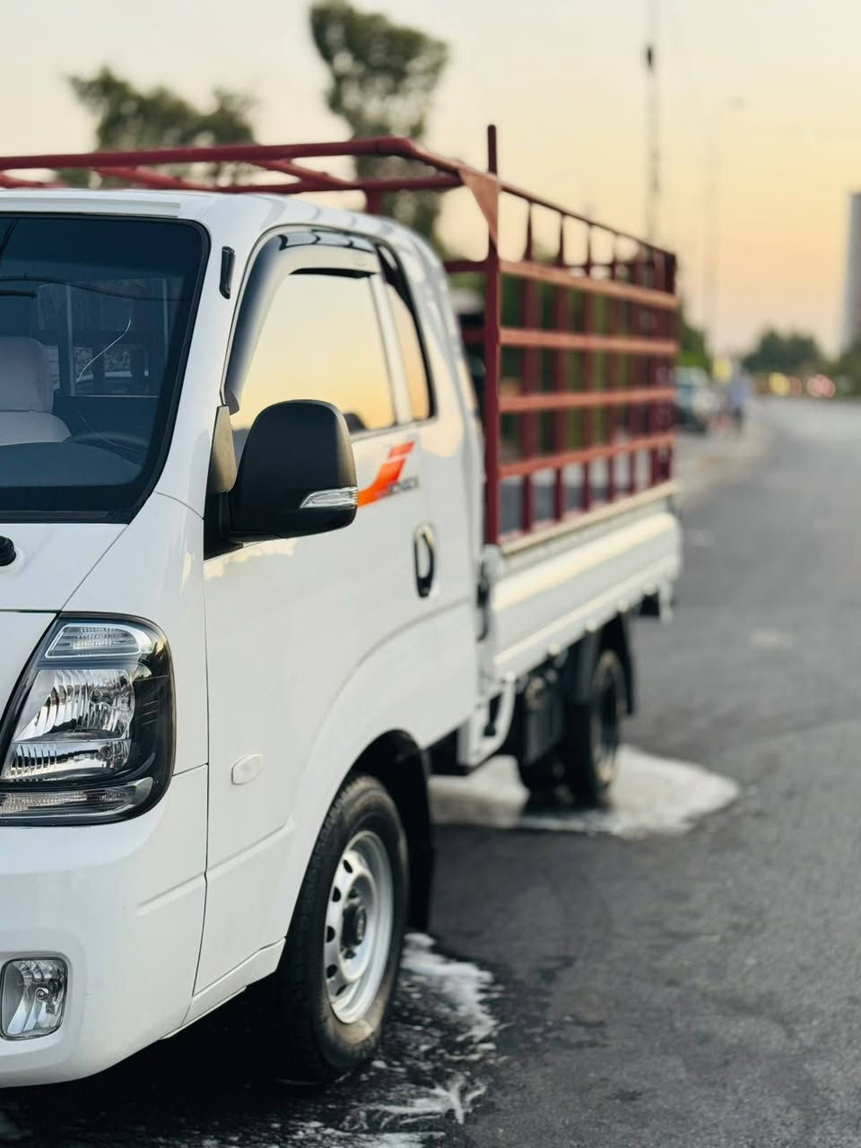 السلام عليكم كيا مسكر موديل 2019 دبلو جاف السيارة مكفولة كير محرك صدر تخم تاير حدادية تبريد تدفئة رقم جديد بغداد انكليزي سنوية جديد لل2030 السيارة بسمي السيارة مكفولة شاصي والكص والصبغ بيها تكحيل ع كد شبر اباب السايق فقط والباقي كفالة ع وضع الشركة تانكي كاز 100لتر مع فلتر صياد عنوان السيارة بغداد البياع حي الرساله السعر 147 وبيها مجال بسيط للاستفسار ***********
