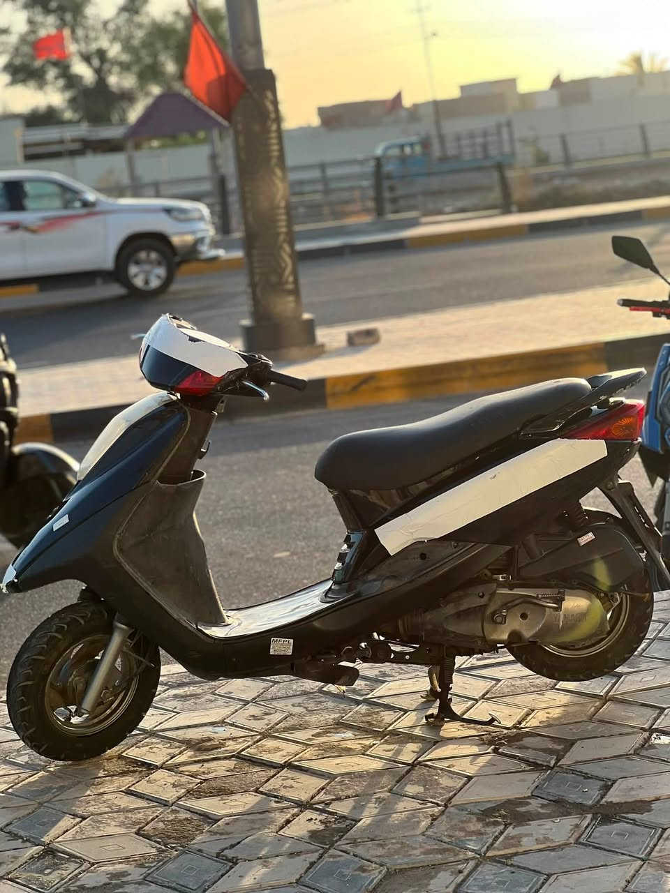 دراجه بريز مختمه ختم كامل نضيفه كلشي مابيها وكلشي بلاد دراجه خير من الله 700 وبيها مجال 
تواصل ***********
