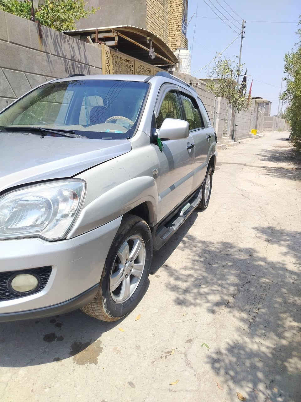 سلام عليكم كيا سبورتج عشره سياره بيهى ضربه وامصلحه سياره حلوه سعرها ٩٠بيهى مجال قليل باقي الثفاصيل اتصل ع *********** ماارد على. الخاص

