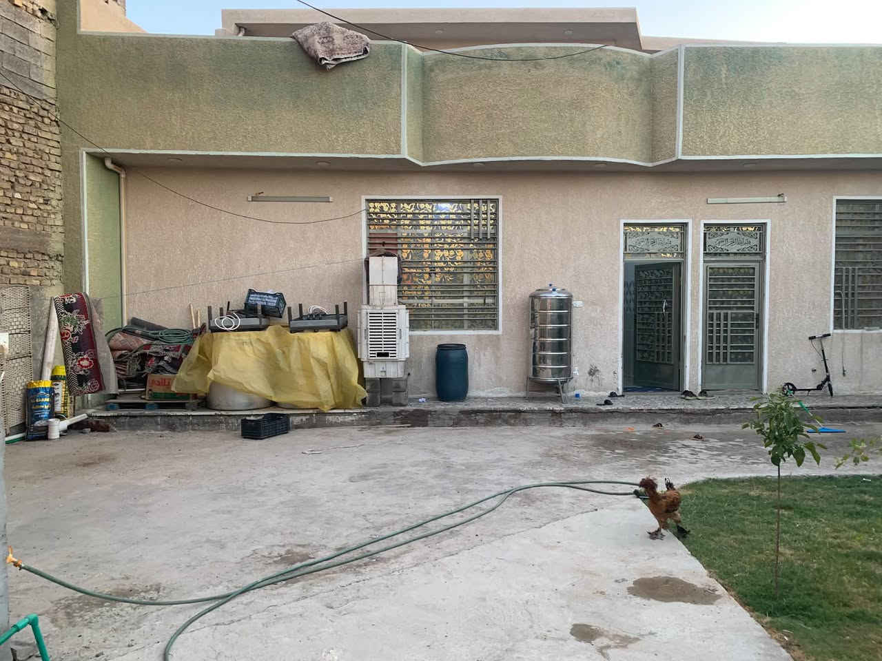 بيت للبيع مساحه 250متره بحي سلام من جهه القناه مدخل ثاني نوع للعقار بناء بلوك سعره على ***********
