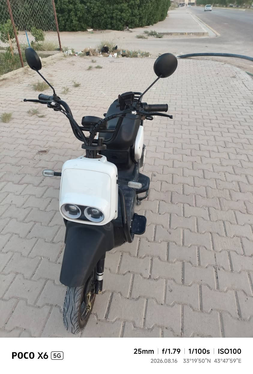 السلام عليكم دراجه للبيع شحن السعر 350 وبيها مجال للطيبين مكان الفلوجه الجبيل قرب مدرسه الخوارزمي رقم ***********

