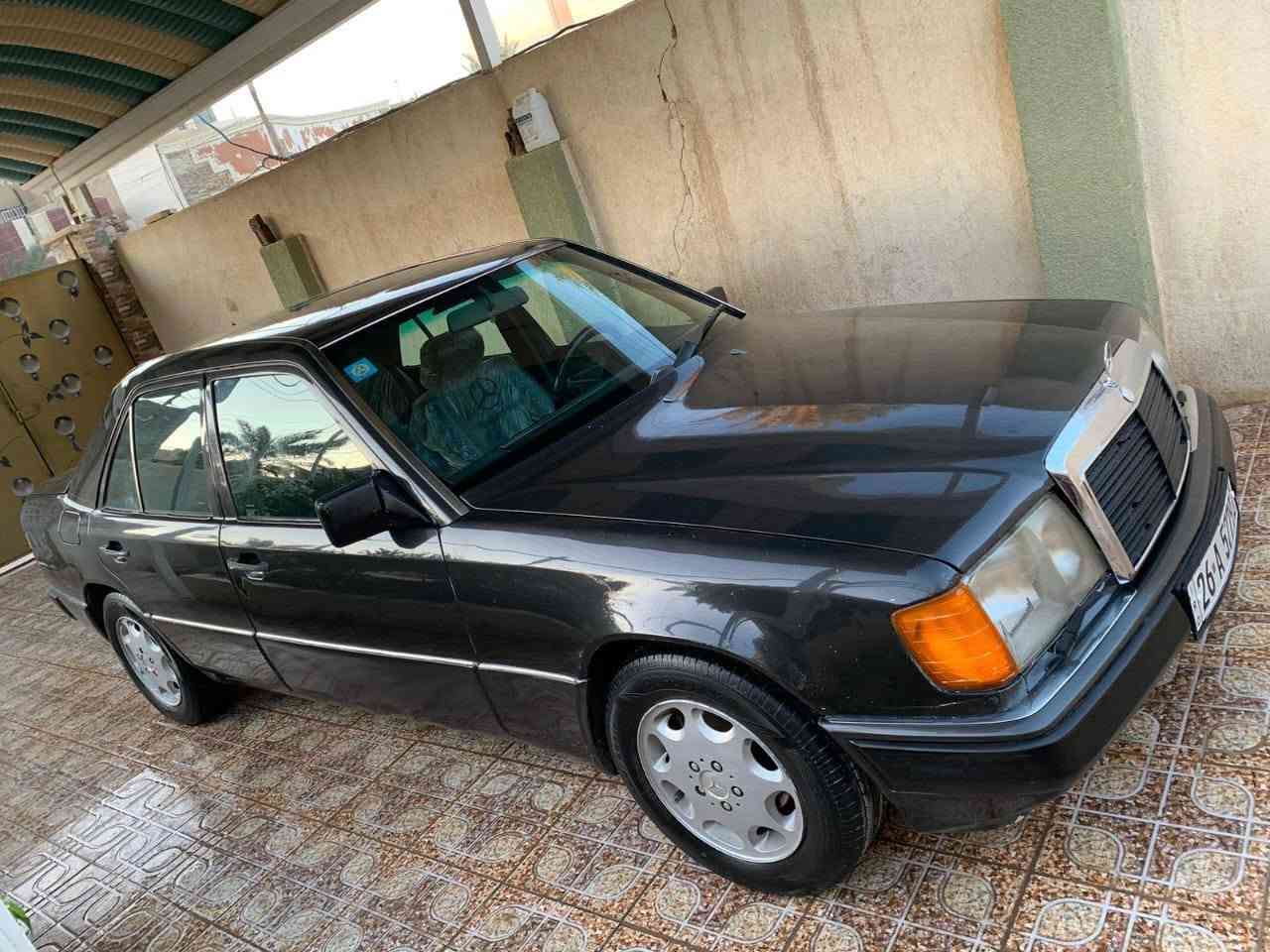 مارسدس دب 300 السيارة ابلاديه محرك كير قواعد دبل موديل 1990 السعر 70 اي ستفسار *********** مراوس ب حديث
