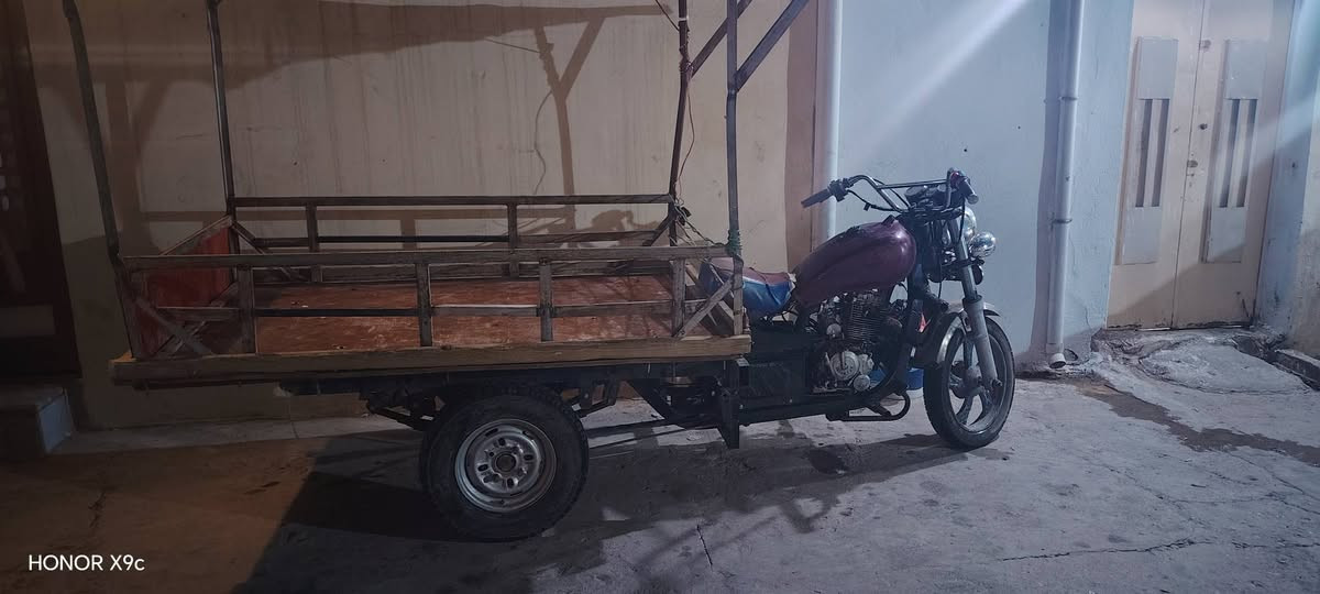 ستوته للبيع منوفيس موجود طبقة خشب سعر950 بيها مجال رقم الهاتف***********
