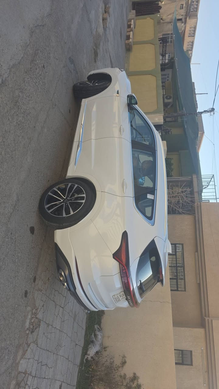 جيتور  x70 plus
السلام عليكم 

جيتور  x70 plus   2025فول مواصفات فئه  رقم اربيل دولي 

محرك 1600 تيربو المرغوب 

ماشيه10 الف وبعدها بالضمان  الصيانه مال وكالة

بانوراما

كشنات جلد + تدفئه تبريد + خزن + كهرباء

صندوق كهربائي

حساسات امامي خلفي

رادار جانبي

كَير 7 نمر

اضويه زنون متحرك

داخل ليد بالكامل

اضويه ترحيب

تحكمات ستيرن

ويل حجم 20

5 كامرات + كامره 360

7 راكب

3 وضعيات قيادة

اكروز سرعه

شفتات

بصمات 2

Auto hold

هاند بريك كهربائي

داخل مشمشي

مواصفات السلامة:

*كاميرات محيطية 540 درجة

* ﻿رادار تفاعلي

* ﻿نظام التحذير من التصادم الأمامي و الخلفي

* ﻿نظام تحذير مغادرة المسار

* ﻿نظام مراقبة النقطة العمياء

* ﻿نظام الكبح التلقائي في حالة الطوارئ

* ﻿حساسات اصطفاف أمامية وخلفية

* ﻿وسائد هوائية امامية وجانبية عدد 6

* ﻿نظام الفرامل اليديوية الأوتوماتيكي Autohold

* ﻿نظام المكابح المانعة للانغلاق

* ﻿نظام التحكم بالثبات

* ﻿نظام التحكم نزول على المنحدرات

* ﻿نظام مساعد صعود المرتفعات

المواصفات الداخلية والخارجية:

* ﻿شاشة عدادات رقمية قياس 10.25 انش

* ﻿شاشة عرض ترفيهية قياس 12.35 إنش

* ﻿نظام صوتي من ٨ سماعات عالية الجودة

* ﻿فتحة سقف - بانوراما

* ﻿مقصورة الركاب من الجلد الفاخر بلونين

* ﻿مقعد السائق والراكب تدفئة وتبريد

* ﻿مقعد السائق والراكب كهربائي

* ﻿مقعد السائق مزود بذاكرة لحفظ 3 وضعيات الجلوس

* ﻿عدد صفوف المقاعد 7) 3 ركاب)

* ﻿اضاءة محيطية داخل السيارة (7 ألوان)

* ﻿عتبات الأبواب الأمامية مضيئة� - 

* ﻿الأضواء الأمامية والخلفية أوتوماتيكية ليد (LED)

* ﻿نظام التحكم الذكي بالإنارة العالية

* ﻿مرايا خارجية قابلة للطي كهربائيه

* ﻿مساحات امامية مع حساسات للمطر

* ﻿ويل الالمنيوم قياس 20 آنش

* ﻿باب الصندوق الخلفي كهربائي

* ﻿شاحن هاتف لاسلكي

* ﻿نظام تنقية الهواء PM2.5 مع فلتر N95

* ﻿مكيف مع شاشة تحكم منفصلة للصف الثاني

* ﻿مسند الذراع الوسطي مع ثلاجة

* ﻿نظام الدخول الذكي (بصمة)

* ﻿قفل وفتح النوافذ والسقف باستخدام البصمة

* ﻿وضعيات قيادة متعددة

السعر 187 $

مكان السياره حمدانيه

رقم التلفلون ***********
